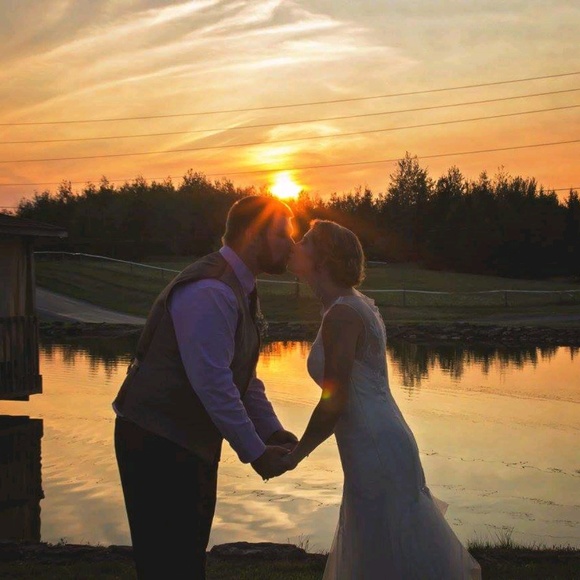 Meet your Posher, Kelcey - Picture 1 of 1